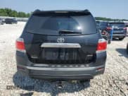 ✅ 2012 Toyota Highlander • VIN: 5TDBK3EH0CS131434 • Лот: 64746355. Опубликован ранее на Copart с пробегом Не указан. Бесплатный доступ к архиву аукционных продаж из США и подробный отчёт об истории автомобиля на DreamBid. Изображение 6.