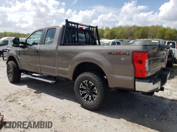 ✅ 2020 Ford F-250 XL • VIN: 1FT7X2BN5LEE72152 • Lot: 48145395. Listed on Copart with 20,757 mi. Free auction sales archive from the USA and detailed vehicle history report at DreamBid. Image 2.