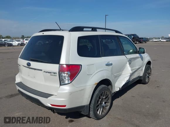 ✅ 2013 Subaru Forester X Limited • VIN: JF2SHAEC4DH426471 • Лот: 43372506. Опубликован ранее на IAAI с пробегом 202 677 миль. Бесплатный доступ к архиву аукционных продаж из США и подробный отчёт об истории автомобиля на DreamBid. Изображение 4.