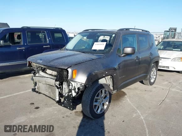 ✅ 2017 Jeep Renegade Latitude • VIN: ZACCJBBB3HPG03275 • Lot: 43681028. Listed on IAAI with 52,097 mi. Free auction sales archive from the USA and detailed vehicle history report at DreamBid. Image 2.