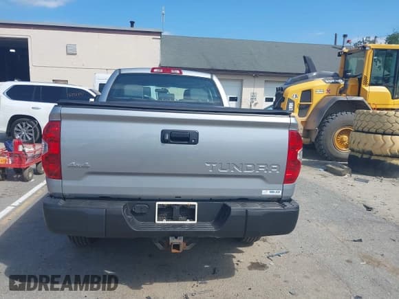 ✅ 2014 Toyota Tundra SR • VIN: 5TFUM5F19EX055516 • Lot: 42971071. Listed on IAAI with 77,010 mi. Free auction sales archive from the USA and detailed vehicle history report at DreamBid. Image 16.