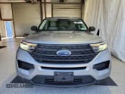 ✅ 2022 Ford Explorer • VIN: 1FMSK7BH8NGB80157 • Lot: 62773395. Wystawiony na Copart z przebiegiem 35 805 mil. Bezpłatny archiwum sprzedaży aukcyjnych z USA i szczegółowy raport historii pojazdu na DreamBid. Zdjęcie 5.