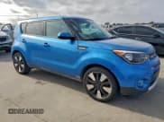✅ 2017 Kia Soul + • VIN: KNDJP3A51H7461402 • Lot: 92917305. Wystawiony na Copart z przebiegiem 144 201 mil. Bezpłatny archiwum sprzedaży aukcyjnych z USA i szczegółowy raport historii pojazdu na DreamBid. Zdjęcie 4.