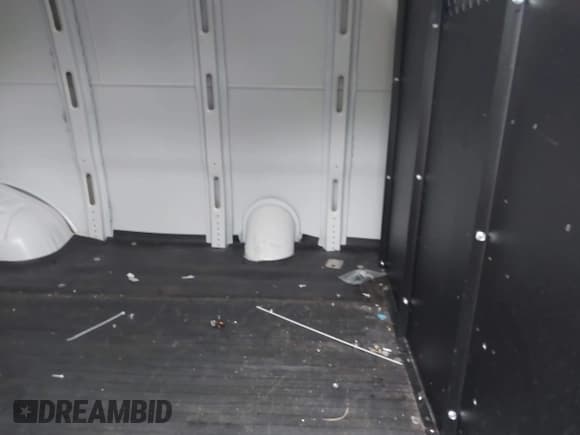 ✅ 2023 Chevrolet Express Cargo • VIN: 1GCWGAFP8P1259579 • Lot: 42040508. Listed on IAAI with 25,681 mi. Free auction sales archive from the USA and detailed vehicle history report at DreamBid. Image 8.