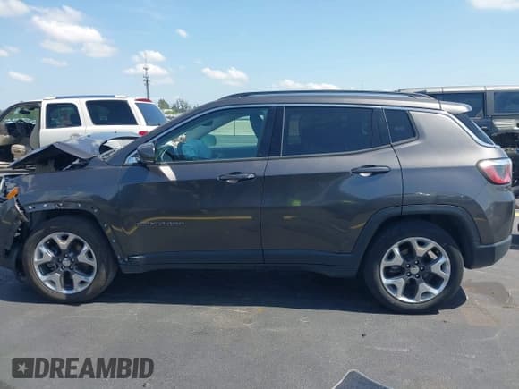 ✅ 2019 Jeep Compass Limited • VIN: 3C4NJCCB2KT660077 • Lot: 42287447. Listed on IAAI with 58,061 mi. Free auction sales archive from the USA and detailed vehicle history report at DreamBid. Image 14.