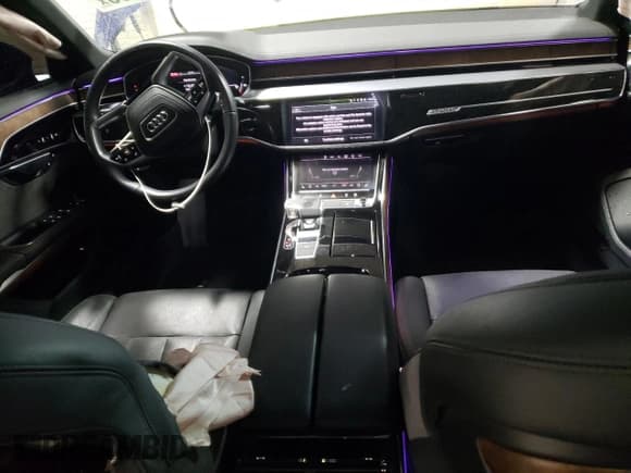 ✅ 2021 Audi A8 • VIN: WAU8DAF8XMN007683 • Лот: 51622895. Опубликован ранее на Copart с пробегом 29 014 миль. Бесплатный доступ к архиву аукционных продаж из США и подробный отчёт об истории автомобиля на DreamBid. Изображение 8.