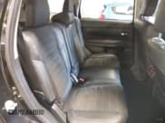 ✅ 2020 Mitsubishi Outlander ES • VIN: JA4AZ3A33LZ045142 • Lot: 43569398. Wystawiony na IAAI z przebiegiem 105 726 mil. Bezpłatny archiwum sprzedaży aukcyjnych z USA i szczegółowy raport historii pojazdu na DreamBid. Zdjęcie 8.