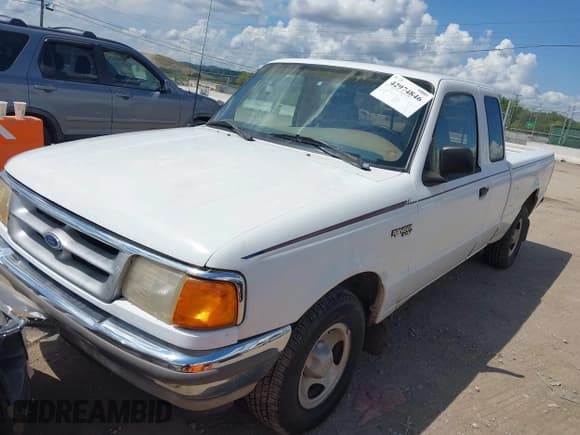 ✅ 1996 Ford Ranger XL • VIN: 1FTCR14A3TPA79901 • Lot: 42974846. Wystawiony na IAAI z przebiegiem 205 773 mil. Bezpłatny archiwum sprzedaży aukcyjnych z USA i szczegółowy raport historii pojazdu na DreamBid. Zdjęcie 2.