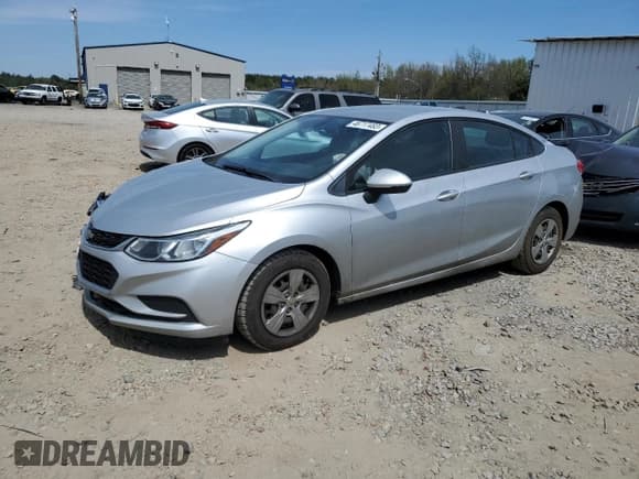 ✅ 2017 Chevrolet Cruze LS • VIN: 1G1BC5SM5H7165583 • Lot: 46717483. Listed on Copart with 152,247 mi. Free auction sales archive from the USA and detailed vehicle history report at DreamBid. Image 1.