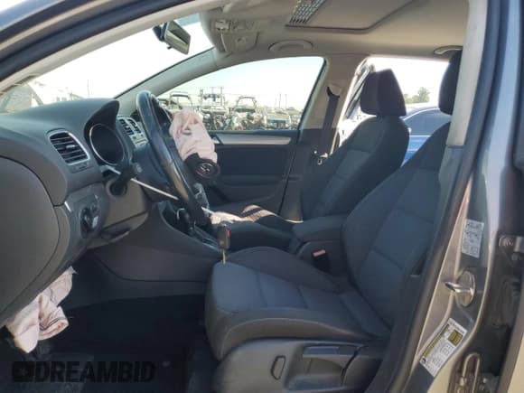 ✅ 2013 Volkswagen Golf TDI • VIN: WVWDM7AJ0DW123225 • Lot: 71839145. Wystawiony na Copart z przebiegiem 55 945 mil. Bezpłatny archiwum sprzedaży aukcyjnych z USA i szczegółowy raport historii pojazdu na DreamBid. Zdjęcie 7.