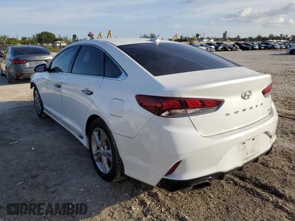 ✅ 2018 Hyundai Sonata Limited • VIN: 5NPE34AF1JH712299 • Лот: 72188702. Опубликован ранее на Copart с пробегом 105 973 миль. Бесплатный доступ к архиву аукционных продаж из США и подробный отчёт об истории автомобиля на DreamBid. Изображение 2.