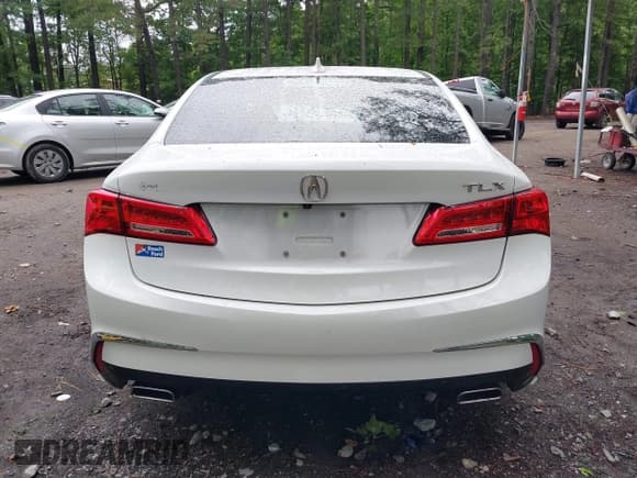 ✅ 2018 Acura TLX Technology • VIN: 19UUB2F50JA012687 • Lot: 42266589. Wystawiony na IAAI z przebiegiem 78 322 mil. Bezpłatny archiwum sprzedaży aukcyjnych z USA i szczegółowy raport historii pojazdu na DreamBid. Zdjęcie 16.