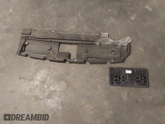 ✅ 2019 Ford F-150 XL • VIN: 1FTEW1E43KKE62257 • Lot: 43108918. Listed on IAAI with 104,054 mi. Free auction sales archive from the USA and detailed vehicle history report at DreamBid. Image 12.