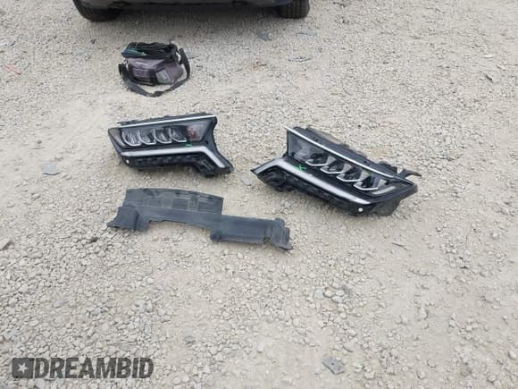 ✅ 2021 Kia Sorento EX • VIN: KNDRH4LG0M5019057 • Lot: 43055674. Wystawiony na IAAI z przebiegiem 83 265 mil. Bezpłatny archiwum sprzedaży aukcyjnych z USA i szczegółowy raport historii pojazdu na DreamBid. Zdjęcie 12.