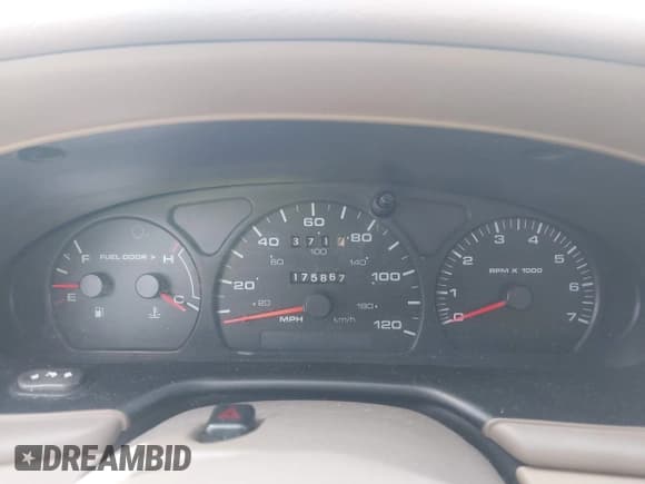 ✅ 2003 Ford Taurus SES Standard • VIN: 1FAFP55243G280066 • Лот: 42683699. Опубликован ранее на IAAI с пробегом 175 867 миль. Бесплатный доступ к архиву аукционных продаж из США и подробный отчёт об истории автомобиля на DreamBid. Изображение 7.