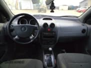 ✅ 2005 Pontiac Wave • VIN: KL2TD62695B391783 • Лот: 80122964. Опубликован ранее на Copart с пробегом Не указан. Бесплатный доступ к архиву аукционных продаж из США и подробный отчёт об истории автомобиля на DreamBid. Изображение 8.