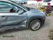 2021 Hyundai Kona SEL z VIN KM8K22AA2MU630215, wystawiony jako Copart lot #85161555 z przebiegiem 38 927 mil mil oraz Nie do naprawy • Non repairable. Historia ofert i sprzedaży dostępna na DreamBid. Obrazek 14.