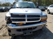 ✅ 2003 Dodge Dakota SLT • VIN: 1D7HL48N83S381967 • Lot: 50917185. Wystawiony na Copart z przebiegiem 173 089 mil. Bezpłatny archiwum sprzedaży aukcyjnych z USA i szczegółowy raport historii pojazdu na DreamBid. Zdjęcie 5.