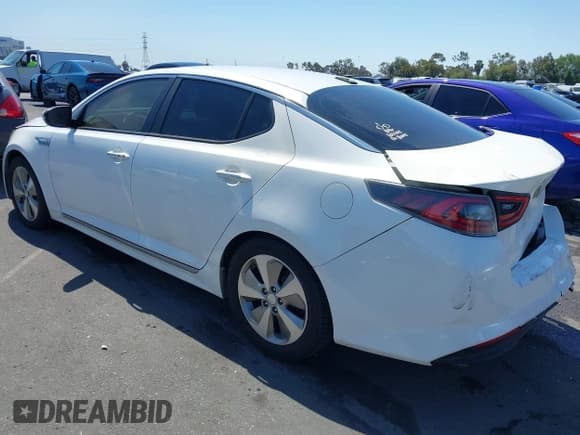 ✅ 2016 Kia Optima EX • VIN: KNAGN4AD0G5093945 • Lot: 42392222. Listed on IAAI with 154,821 mi. Free auction sales archive from the USA and detailed vehicle history report at DreamBid. Image 3.