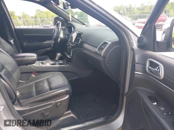 ✅ 2020 Jeep Grand Cherokee Limited X • VIN: 1C4RJFBG3LC233195 • Lot: 42492543. Listed on IAAI with 60,940 mi. Free auction sales archive from the USA and detailed vehicle history report at DreamBid. Image 5.