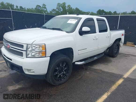 ✅ 2012 Chevrolet Silverado 1500 LTZ • VIN: 1GCPKTE70CF123184 • Lot: 42612979. Wystawiony na IAAI z przebiegiem 201 407 mil. Bezpłatny archiwum sprzedaży aukcyjnych z USA i szczegółowy raport historii pojazdu na DreamBid. Zdjęcie 17.