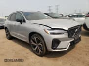 ✅ 2022 Volvo XC60 R-Design • VIN: YV4062RM0N1074291 • Lot: 58787705. Wystawiony na Copart z przebiegiem 35 071 mil. Bezpłatny archiwum sprzedaży aukcyjnych z USA i szczegółowy raport historii pojazdu na DreamBid. Zdjęcie 4.