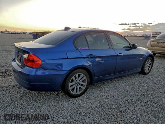 ✅ 2007 BMW 3 Series 328xi • VIN: WBAVC93557K033998 • Lot: 93284545. Listed on Copart with 115,914 mi. Free auction sales archive from the USA and detailed vehicle history report at DreamBid. Image 3.