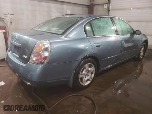 ✅ 2002 Nissan Altima SL • VIN: 1N4AL11DX2C710839 • Lot: 41765865. Listed on Copart with 224,710 mi. Free auction sales archive from the USA and detailed vehicle history report at DreamBid. Image 3.
