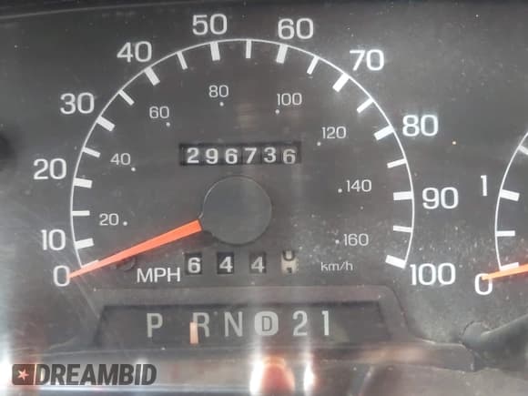 ✅ 1999 Ford F-250 XL • VIN: 1FTNX20LXXEB16018 • Lot: 43290812. Listed on IAAI with 296,736 mi. Free auction sales archive from the USA and detailed vehicle history report at DreamBid. Image 15.