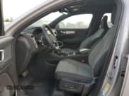 ✅ 2024 Volvo XC40 Core Bright Theme • VIN: YV4L12UKXR2338084 • Lot: 45738355. Listed on Copart with 9,443 mi. Free auction sales archive from the USA and detailed vehicle history report at DreamBid. Image 7.