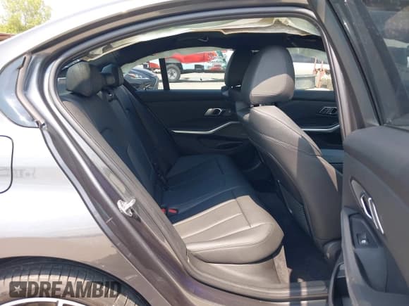 ✅ 2020 BMW 3 Series M340i • VIN: WBA5U7C04LFH57080 • Лот: 43094635. Опубликован ранее на IAAI с пробегом 49 535 миль. Бесплатный доступ к архиву аукционных продаж из США и подробный отчёт об истории автомобиля на DreamBid. Изображение 8.