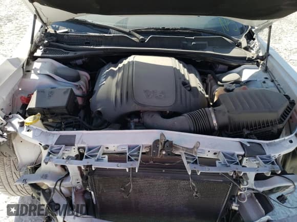 ✅ 2021 Dodge Challenger R/T • VIN: 2C3CDZBT6MH590563 • Lot: 40641803. Wystawiony na Copart z przebiegiem 18 578 mil. Bezpłatny archiwum sprzedaży aukcyjnych z USA i szczegółowy raport historii pojazdu na DreamBid. Zdjęcie 12.