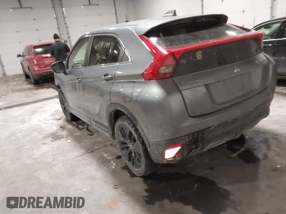 ✅ 2018 Mitsubishi Eclipse Cross LE • VIN: JA4AT4AA7JZ047415 • Lot: 41572014. Listed on IAAI with 116,905 mi. Free auction sales archive from the USA and detailed vehicle history report at DreamBid. Image 3.