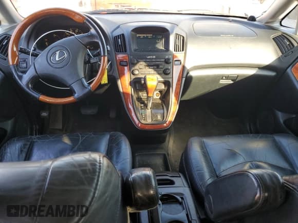 ✅ 2002 Lexus RX 300 • VIN: JTJGF10U520129339 • Лот: 93014065. Опубликован ранее на Copart с пробегом 303 753 миль. Бесплатный доступ к архиву аукционных продаж из США и подробный отчёт об истории автомобиля на DreamBid. Изображение 8.