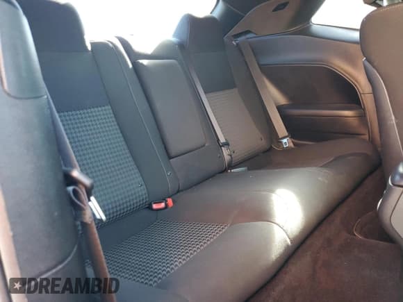 ✅ 2017 Dodge Challenger R/T Shaker • VIN: 2C3CDZBT9HH527625 • Lot: 48117855. Listed on Copart with 70,718 mi. Free auction sales archive from the USA and detailed vehicle history report at DreamBid. Image 10.