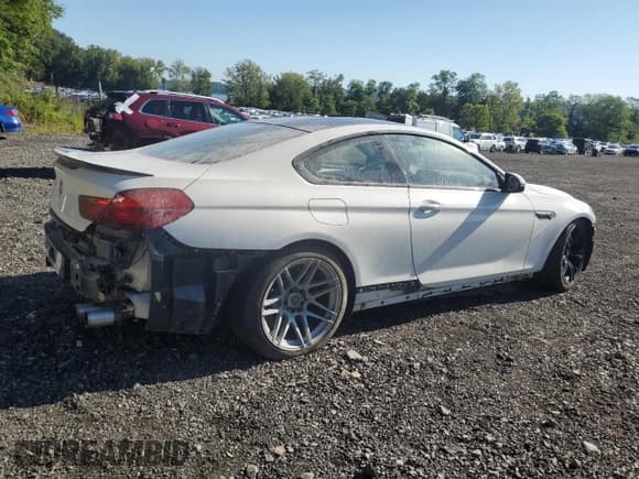 ✅ 2014 BMW M6 • VIN: WBSLX9C5XED160058 • Lot: 67084015. Wystawiony na Copart z przebiegiem 63 572 mil. Bezpłatny archiwum sprzedaży aukcyjnych z USA i szczegółowy raport historii pojazdu na DreamBid. Zdjęcie 3.