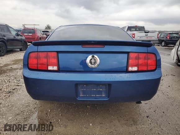 ✅ 2009 Ford Mustang • VIN: 1ZVHT80N395127410 • Lot: 80340174. Listed on Copart with 141,224 mi. Free auction sales archive from the USA and detailed vehicle history report at DreamBid. Image 6.