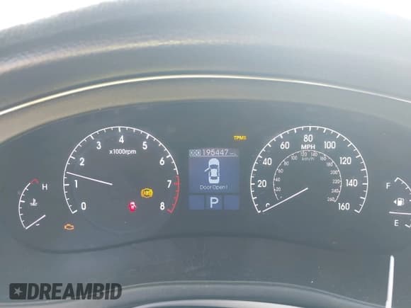 ✅ 2009 Hyundai Genesis • VIN: KMHGC46E69U046515 • Lot: 43634289. Wystawiony na IAAI z przebiegiem 195 447 mil. Bezpłatny archiwum sprzedaży aukcyjnych z USA i szczegółowy raport historii pojazdu na DreamBid. Zdjęcie 7.