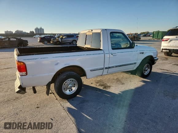 ✅ 1998 Ford Ranger XL • VIN: 1FTYR10C4WUB16893 • Лот: 90602415. Опубликован ранее на Copart с пробегом 181 766 миль. Бесплатный доступ к архиву аукционных продаж из США и подробный отчёт об истории автомобиля на DreamBid. Изображение 3.