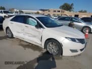 ✅ 2013 Lincoln MKZ Hybrid • VIN: 3LN6L2LU0DR805641 • Lot: 43771948. Wystawiony na IAAI z przebiegiem 153 833 mil. Bezpłatny archiwum sprzedaży aukcyjnych z USA i szczegółowy raport historii pojazdu na DreamBid. Zdjęcie 1.