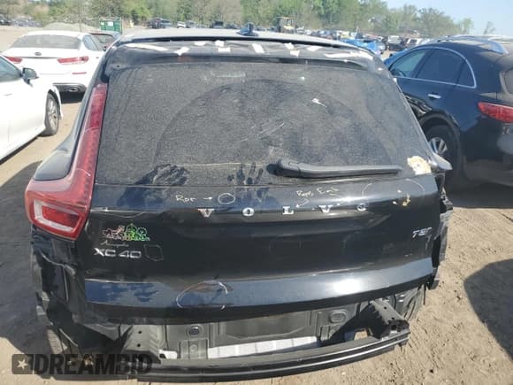 ✅ 2019 Volvo XC40 Momentum • VIN: YV4162XZ5K2009767 • Lot: 48783773. Listed on Copart with 35,990 mi. Free auction sales archive from the USA and detailed vehicle history report at DreamBid. Image 6.