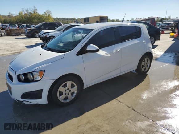 ✅ 2013 Chevrolet Sonic LS • VIN: 1G1JA6SH7D4105505 • Lot: 89711575. Listed on Copart with 153,409 mi. Free auction sales archive from the USA and detailed vehicle history report at DreamBid. Image 1.