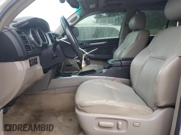 ✅ 2005 Toyota 4Runner Limited • VIN: JTEZT17R758007198 • Lot: 68125885. Listed on Copart with 263,487 mi. Free auction sales archive from the USA and detailed vehicle history report at DreamBid. Image 7.