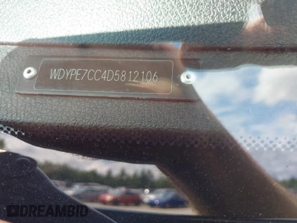 ✅ 2013 Freightliner Sprinter • VIN: WDYPE7CC4D5812106 • Lot: 42721551. Wystawiony na IAAI z przebiegiem 120 942 mil. Bezpłatny archiwum sprzedaży aukcyjnych z USA i szczegółowy raport historii pojazdu na DreamBid. Zdjęcie 9.