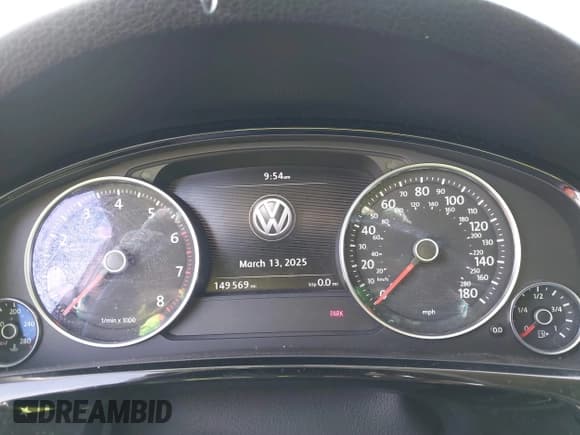 ✅ 2014 Volkswagen Touareg Sport • VIN: WVGEF9BP9ED010718 • Лот: 41786403. Опубликован ранее на IAAI с пробегом 149 569 миль. Бесплатный доступ к архиву аукционных продаж из США и подробный отчёт об истории автомобиля на DreamBid. Изображение 7.