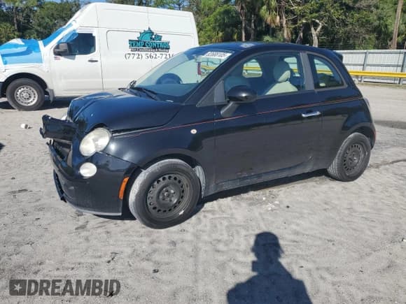 ✅ 2013 FIAT 500 Pop • VIN: 3C3CFFAR1DT543656 • Lot: 82688105. Listed on Copart with 121,642 mi. Free auction sales archive from the USA and detailed vehicle history report at DreamBid. Image 1.