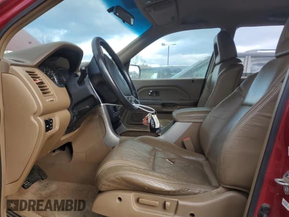 ✅ 2004 Honda Pilot EX • VIN: 2HKYF18574H569573 • Lot: 91682955. Listed on Copart with 253,925 mi. Free auction sales archive from the USA and detailed vehicle history report at DreamBid. Image 7.