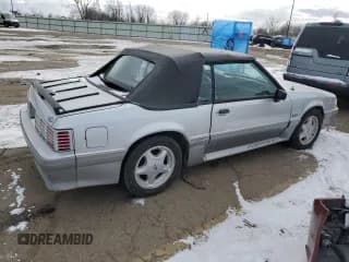 ✅ 1993 Ford Mustang GT • VIN: 1FACP45E4PF168225 • Lot: 84817274. Listed on Copart with 1,820 mi. Free auction sales archive from the USA and detailed vehicle history report at DreamBid. Image 3.