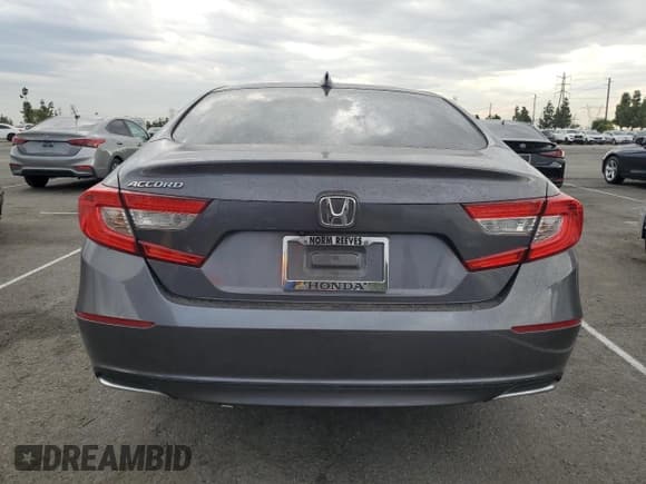 ✅ 2019 Honda Accord LX • VIN: 1HGCV1F19KA005992 • Lot: 85936025. Listed on Copart with 63,250 mi. Free auction sales archive from the USA and detailed vehicle history report at DreamBid. Image 6.
