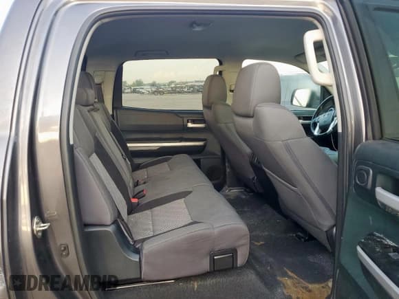 ✅ 2016 Toyota Tundra SR5 • VIN: 5TFEM5F14GX108081 • Лот: 58550775. Опубликован ранее на Copart с пробегом 123 284 миль. Бесплатный доступ к архиву аукционных продаж из США и подробный отчёт об истории автомобиля на DreamBid. Изображение 10.